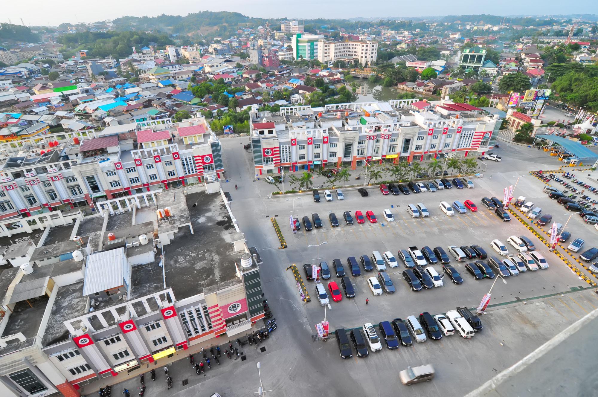 Grand Jatra Hotel Balikpapan Exterior foto